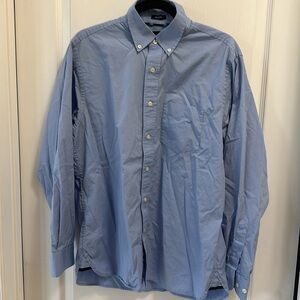 GAP- MEN’S COLLARD SHIRT. BUTTON DOWN SHIRT.